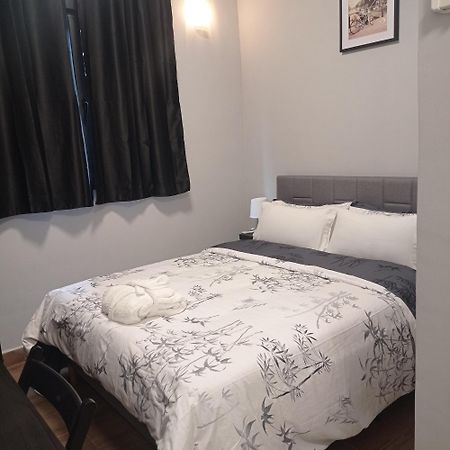 H La Cabana Pozuelo de Alarcón Eksteriør bilde