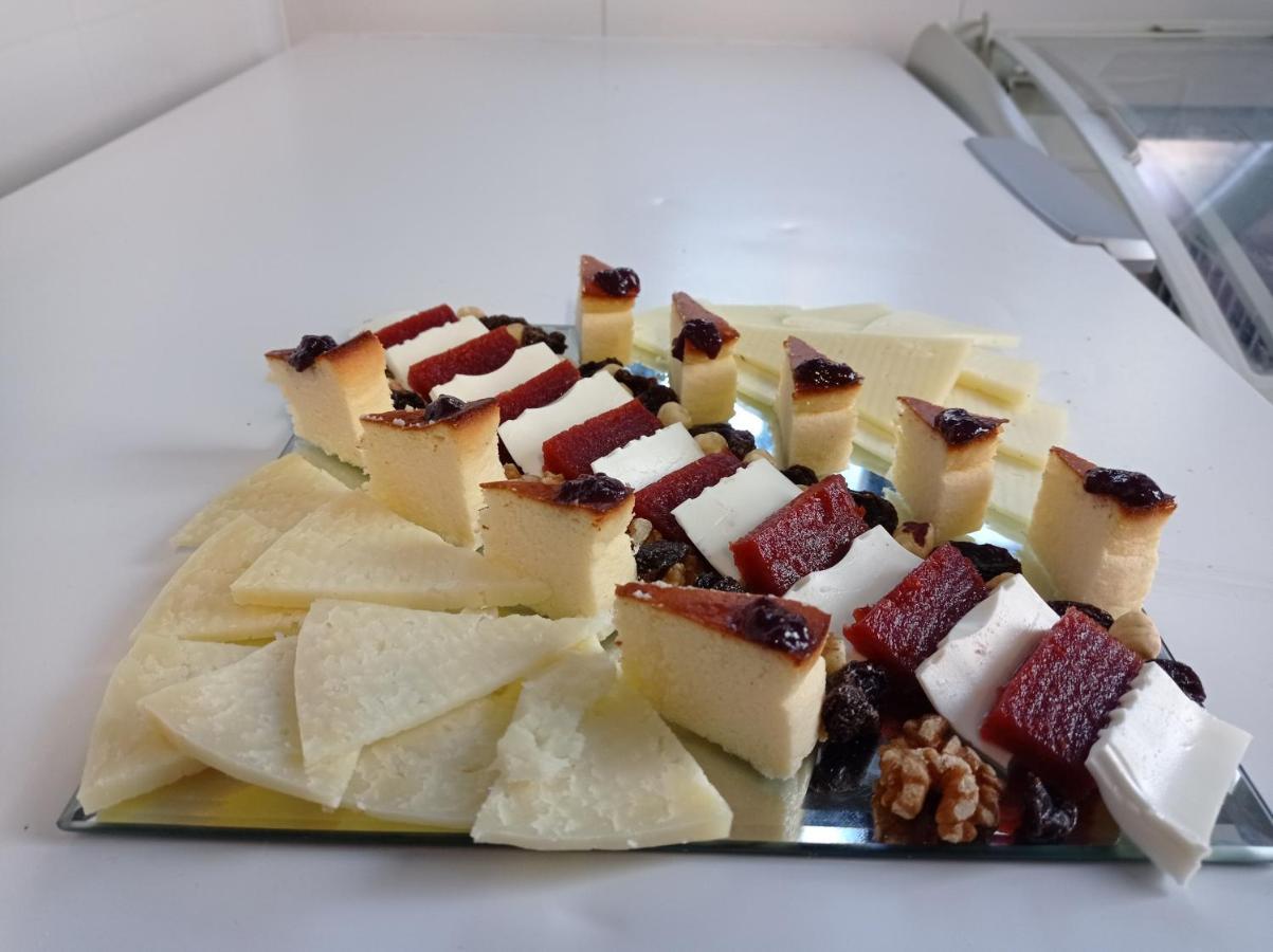 H La Cabana Pozuelo de Alarcón Eksteriør bilde