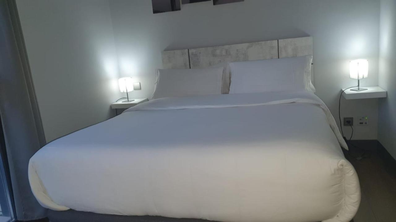 H La Cabana Pozuelo de Alarcón Eksteriør bilde