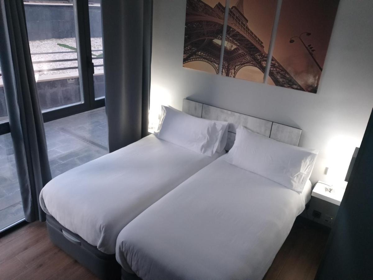 H La Cabana Pozuelo de Alarcón Eksteriør bilde