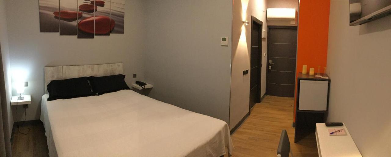 H La Cabana Pozuelo de Alarcón Eksteriør bilde