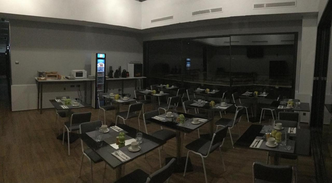 H La Cabana Pozuelo de Alarcón Eksteriør bilde